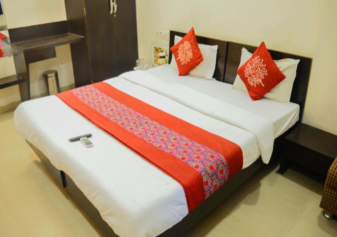 Hotel Royal Palace - 150 Meters From Mahakal Temple Ujjain Exterior photo